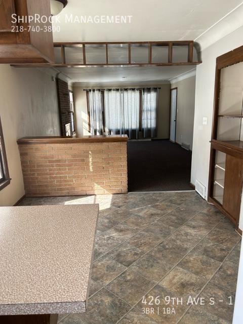 426 9th Ave S #1 - Photo 6 of 17