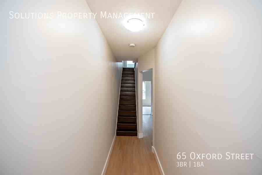 65 Oxford St - Photo 3 of 27