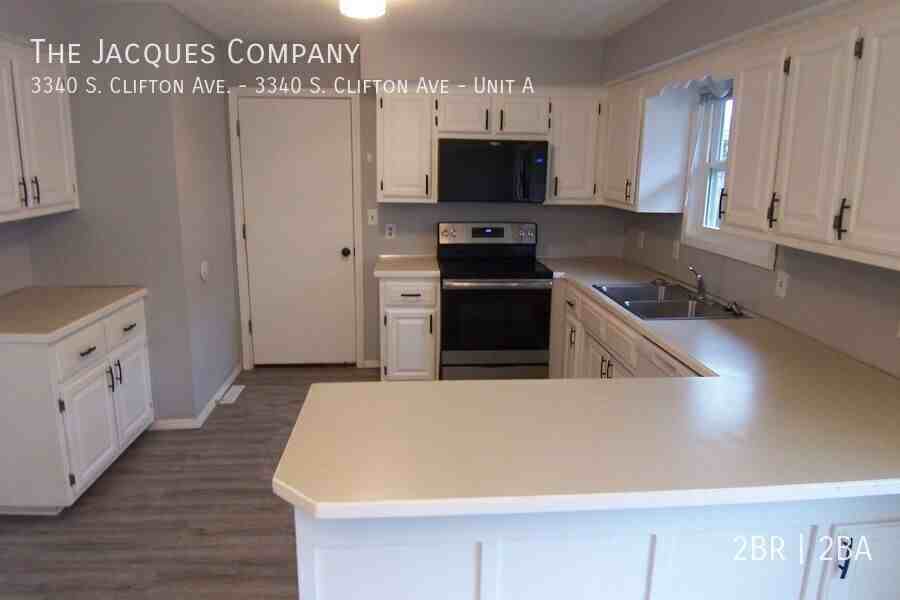 3340 S. Clifton Ave. - 3340 S. Clifton Ave #A - Photo 3 of 10