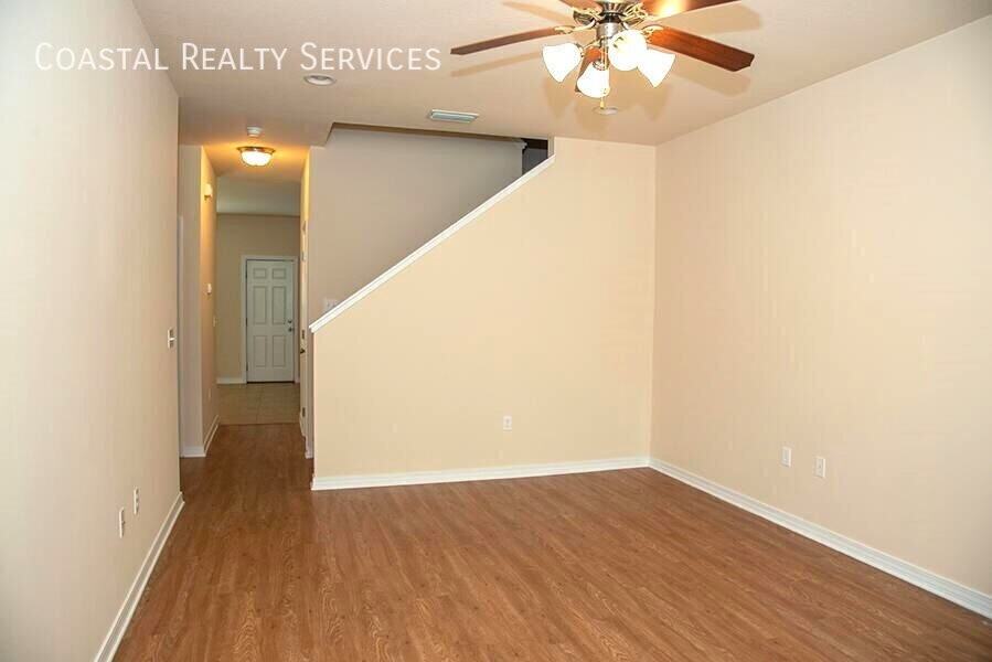 1469 Bentley Cir - Photo 2 of 19