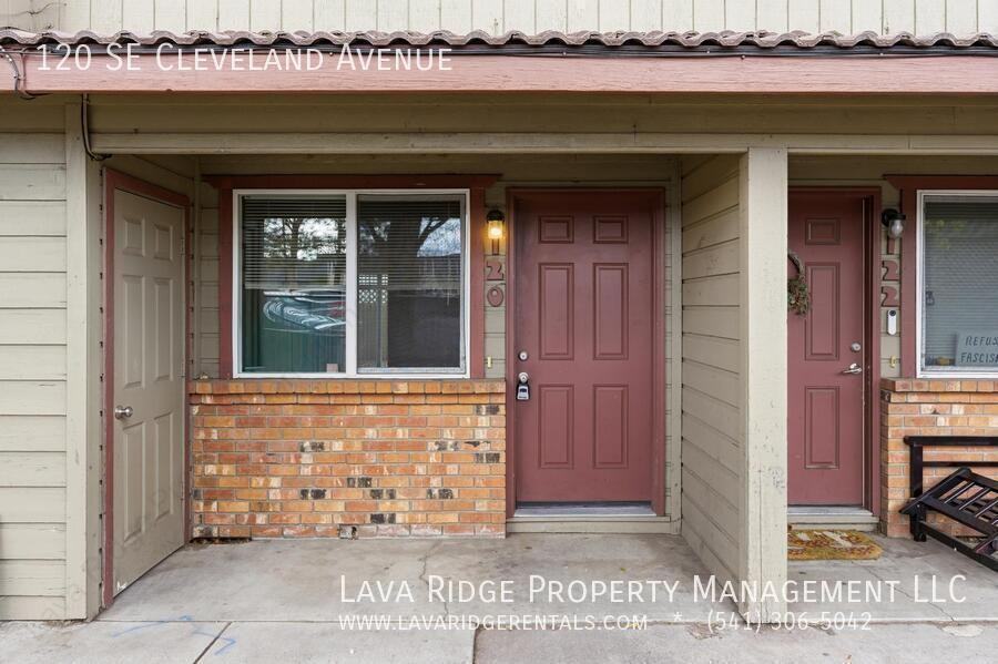 120 Se Cleveland Ave - Photo 3 of 29