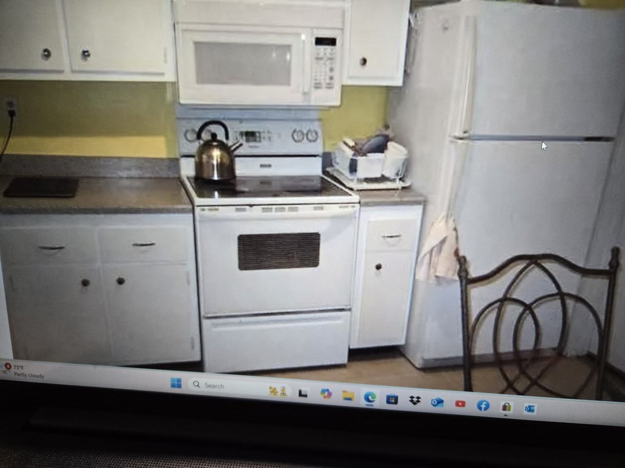 2841 Somerset Dr - Photo 2 of 10