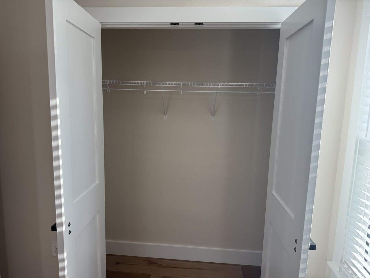 925 24th Ave N #1-2 - Photo 4 of 10