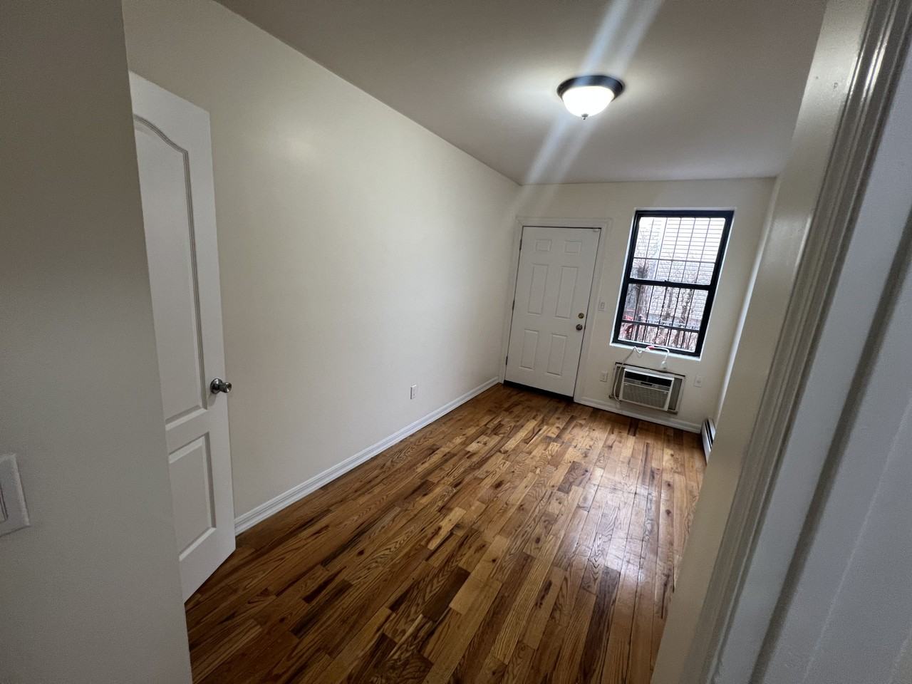 74 Buffalo Ave #3 - Photo 3 of 11