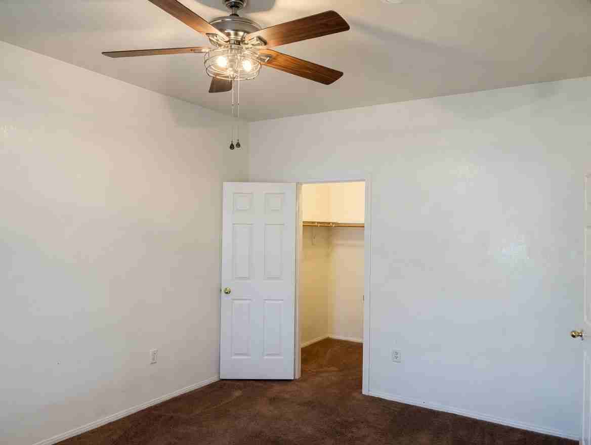 520 Arrowhead Trl #512 - Photo 7 of 22