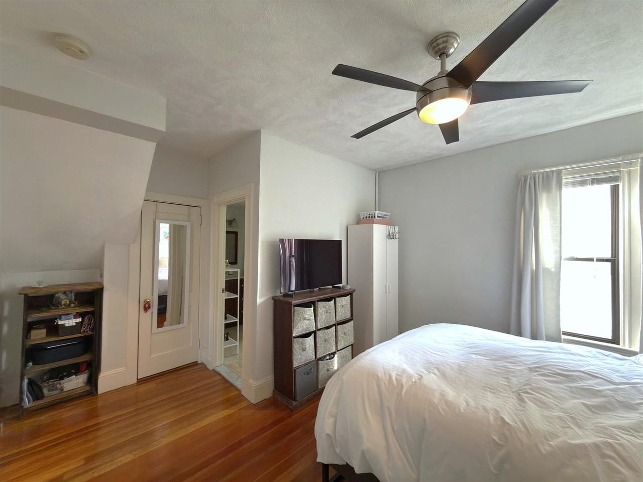 9 Amaranth Ave #1 - Photo 7 of 17