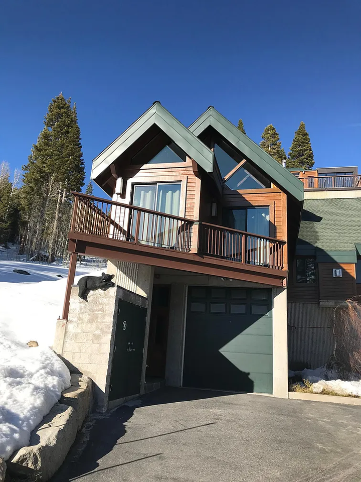 1020 Saturn Ct #NA - Photo 3 of 22