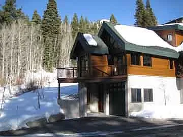 1020 Saturn Ct #NA - Photo 4 of 22