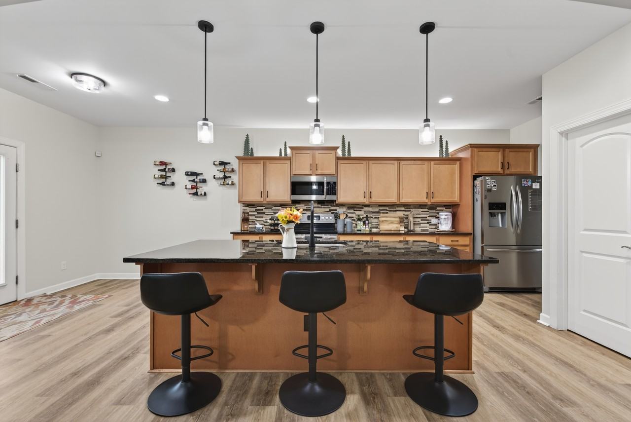 15109 Ockeechobee Ct #NA - Photo 7 of 33