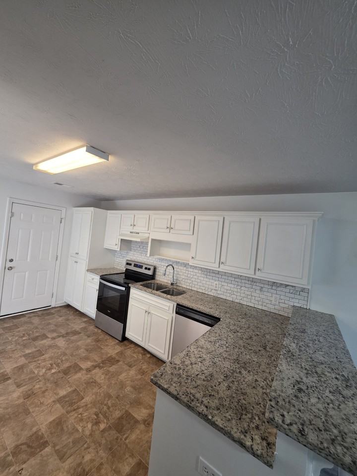 800 Pine Hill Ct #NA - Photo 2 of 18