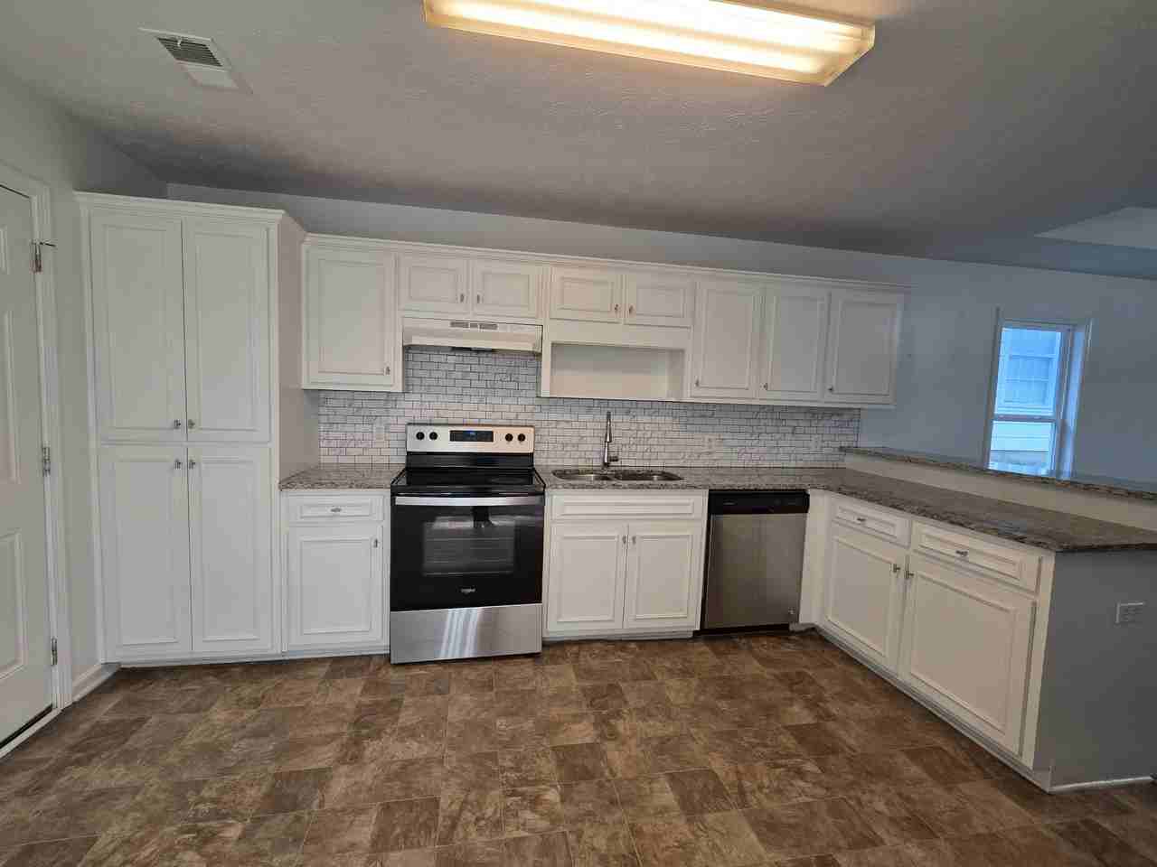 800 Pine Hill Ct #NA - Photo 3 of 18