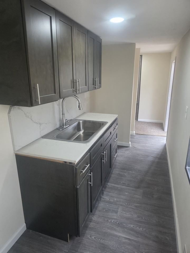 446 Lexington #NA - Photo 5 of 8