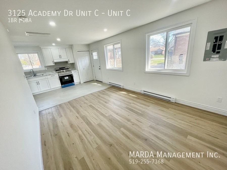 3125 Academy Dr Unit C #C - Photo 3 of 10