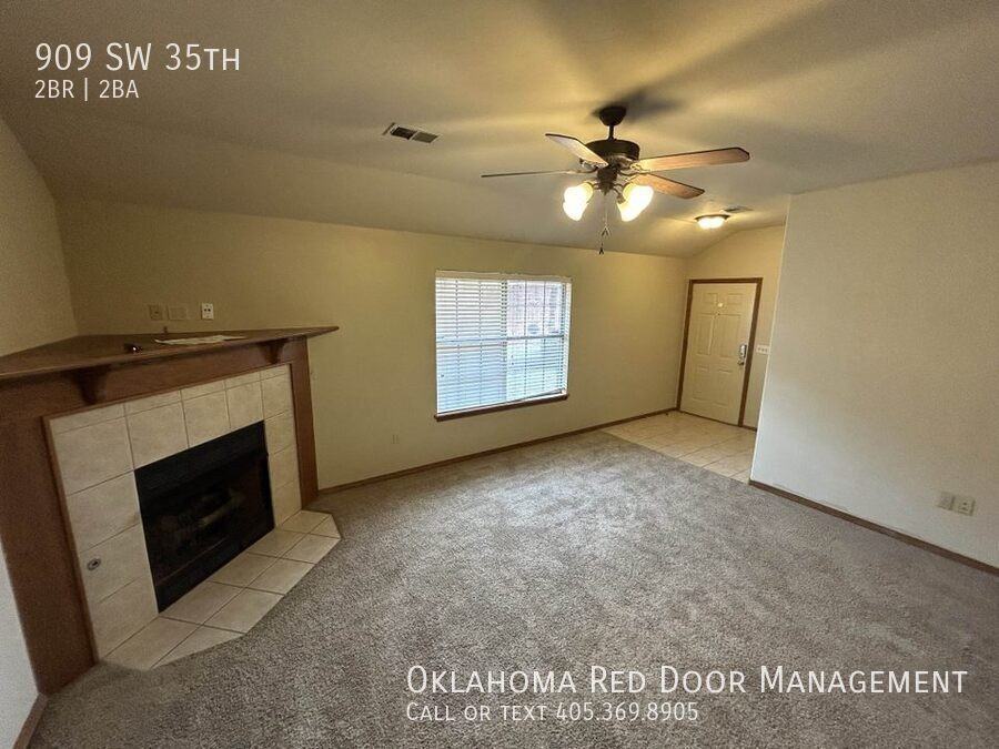 909 Sw 35th St - Photo 2 of 9