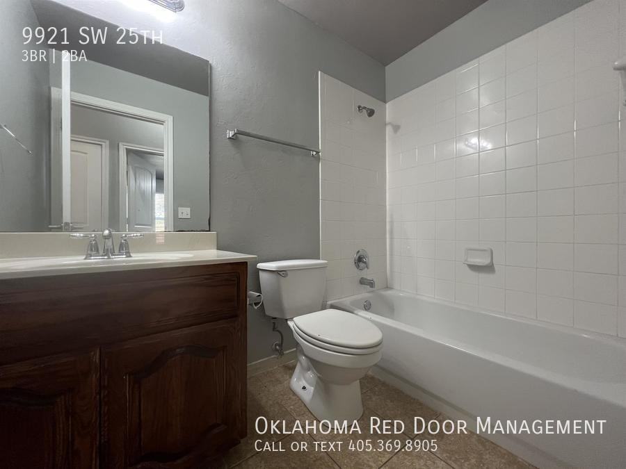 9921 Sw 25th St - Photo 7 of 30