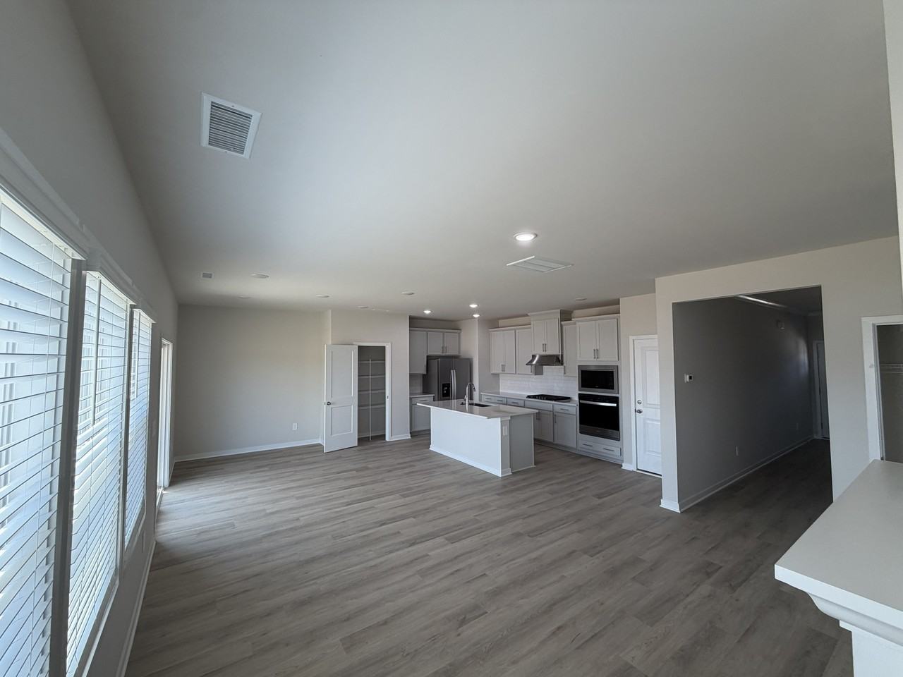 6132 Ivy Brook Trl #NA - Photo 4 of 32