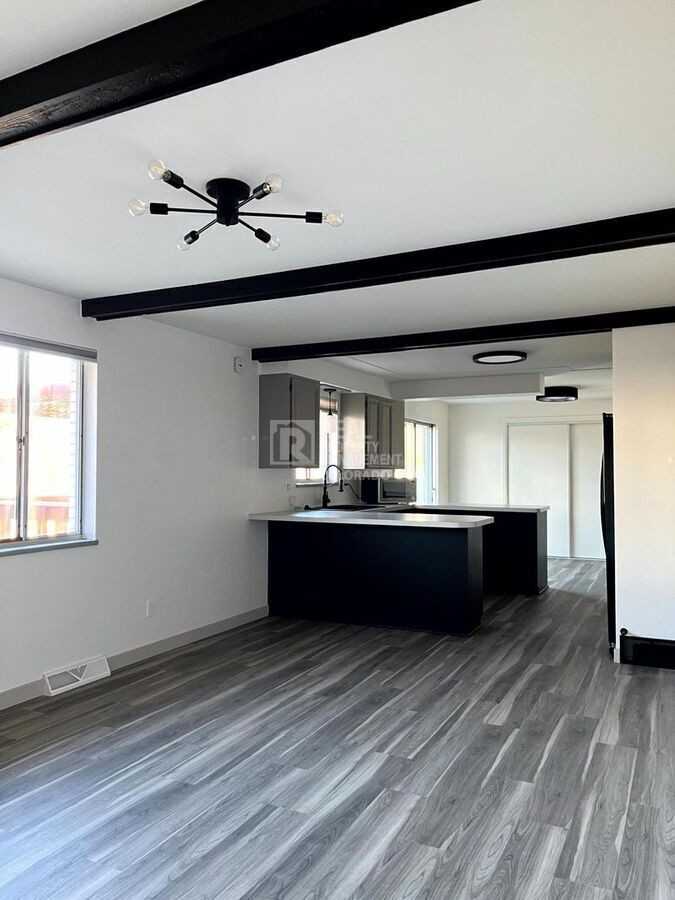 1031 20th St Sw - Photo 3 of 27