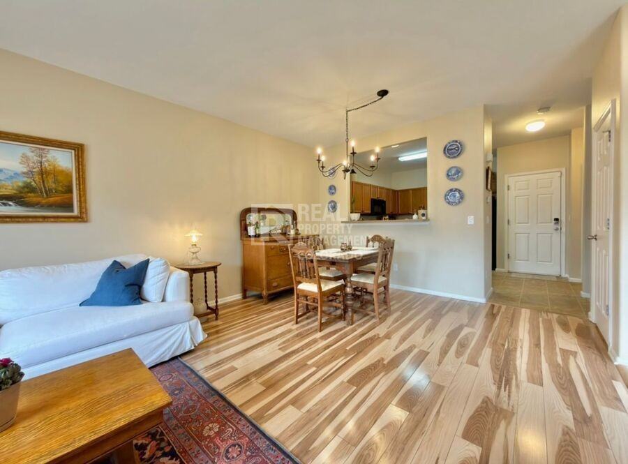 7512 Sandy Springs Pt - Photo 3 of 22