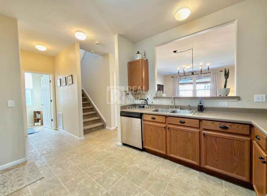 7512 Sandy Springs Pt - Photo 6 of 22