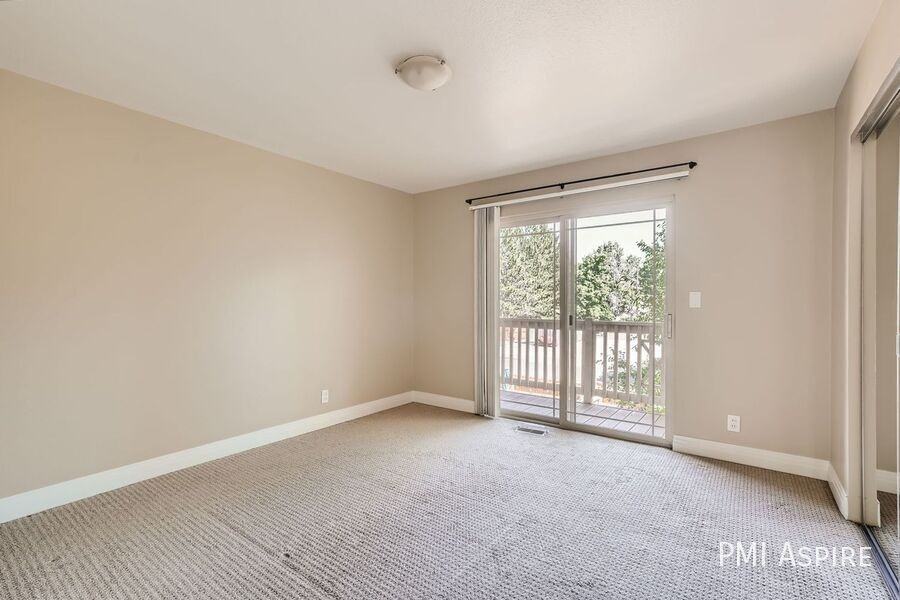 4800 Osage Dr #4 - Photo 7 of 11