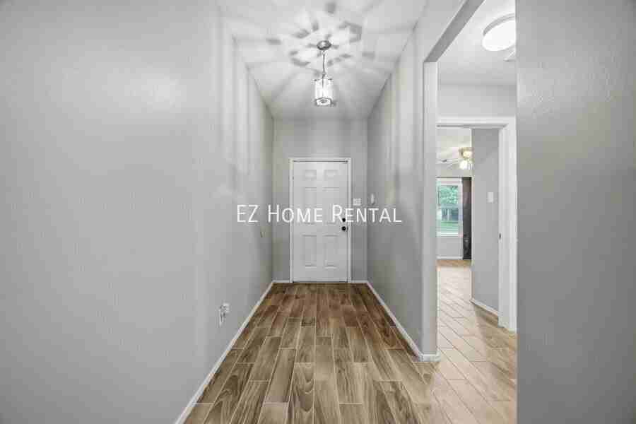 2734 Trinity Glen Ln - Photo 4 of 28
