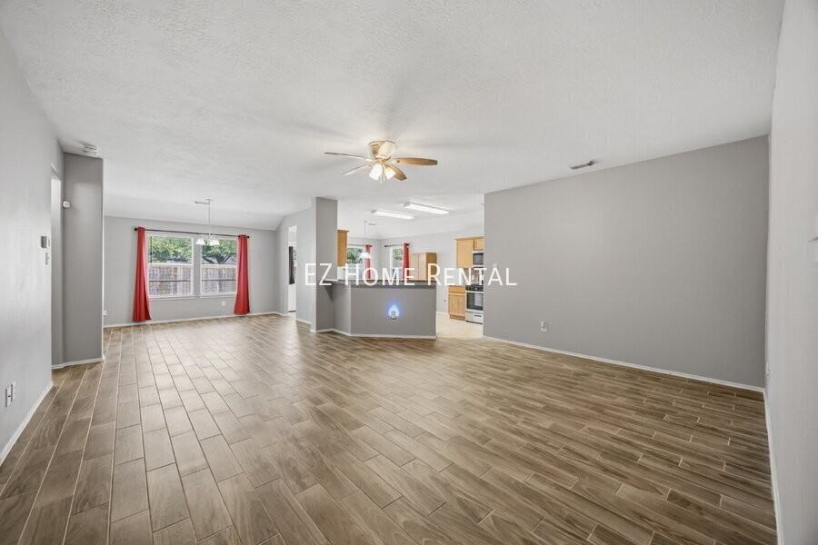 2734 Trinity Glen Ln - Photo 5 of 28