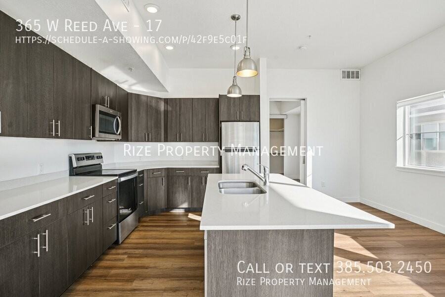 365 W Reed Ave #17 - Photo 6 of 25