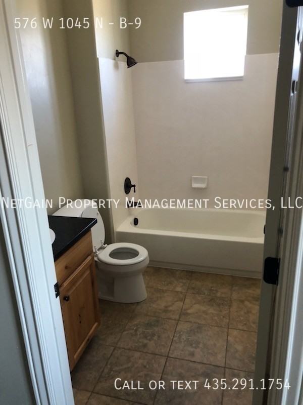 576 W 1045 N #B9 - Photo 6 of 8