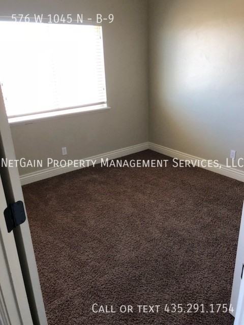 576 W 1045 N #B9 - Photo 7 of 8