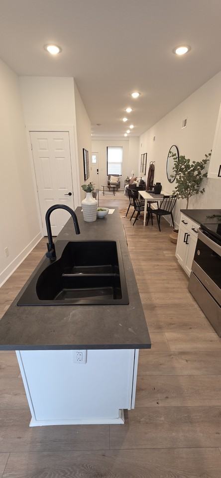 532 N Belnord Ave - Photo 3 of 13