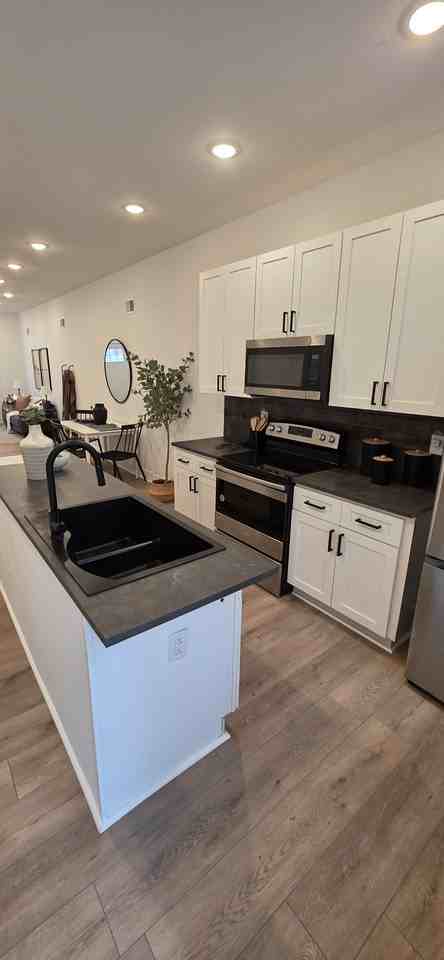 532 N Belnord Ave - Photo 4 of 13