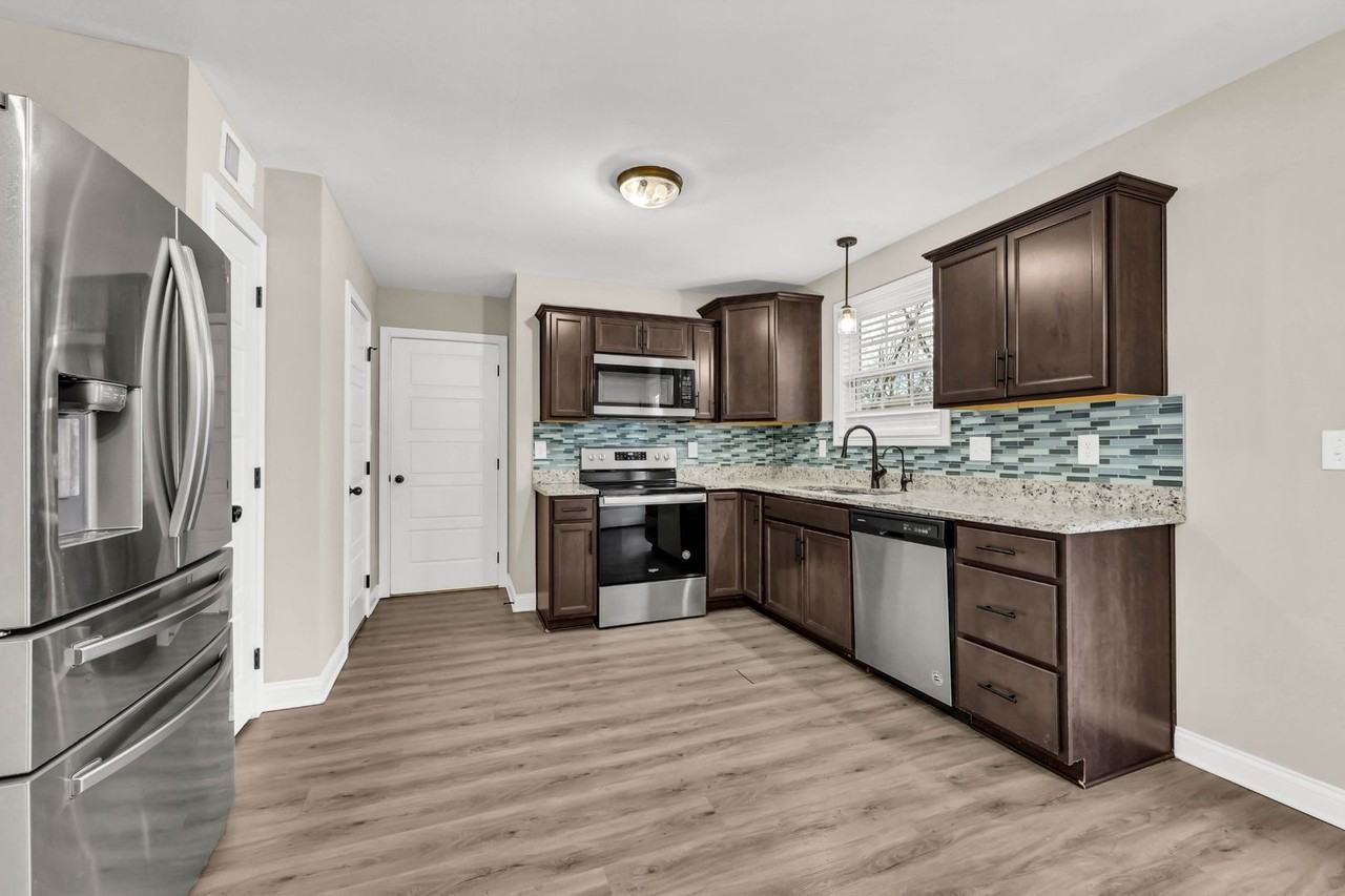 1197 Old Charlotte Trce - Photo 7 of 26