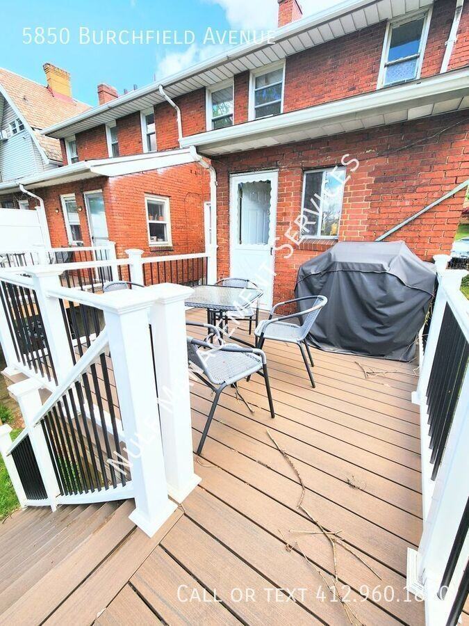 5850 Burchfield Ave - Photo 7 of 10