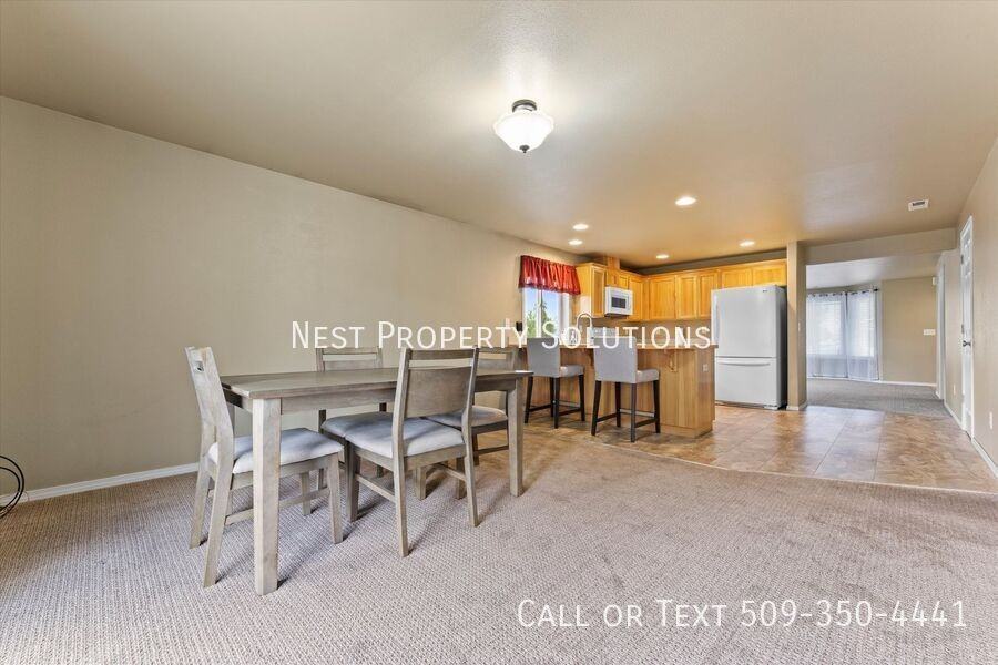 1900 S Allen Ave - Photo 6 of 23