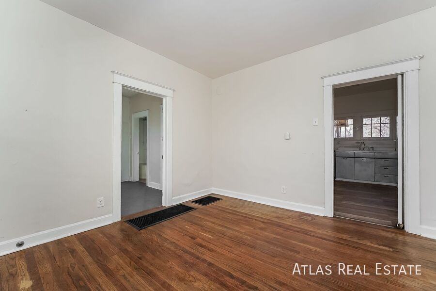 1917 S Fox St - Photo 2 of 20