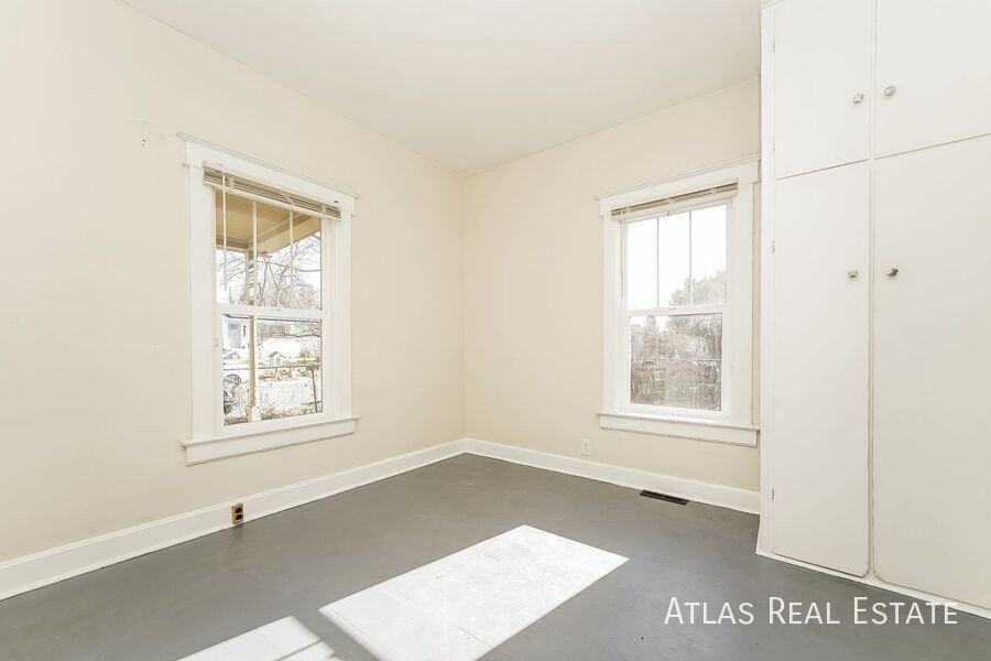 1917 S Fox St - Photo 6 of 20