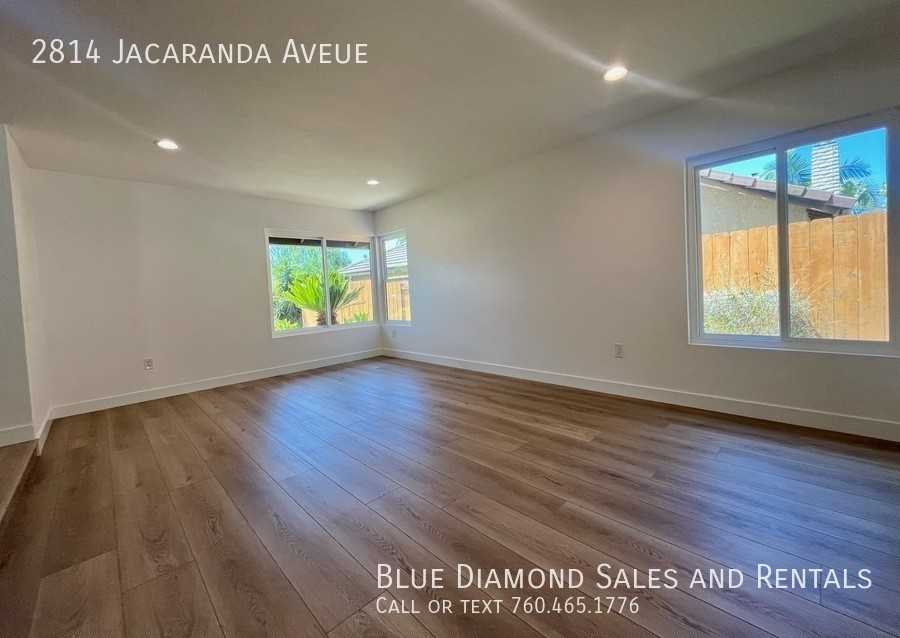 2814 Jacaranda Ave - Photo 7 of 50