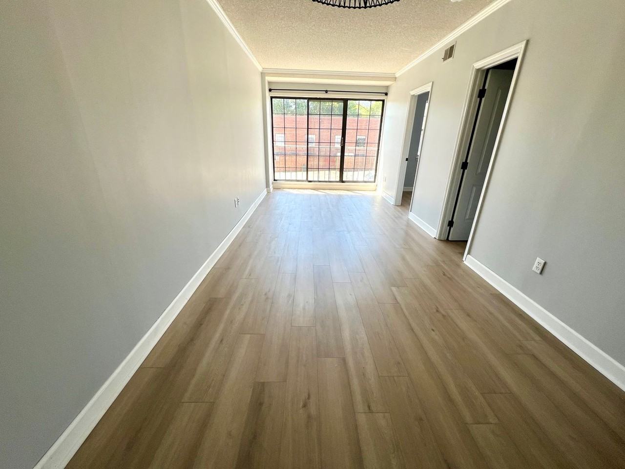 2009 Greene St #304 - Photo 3 of 11