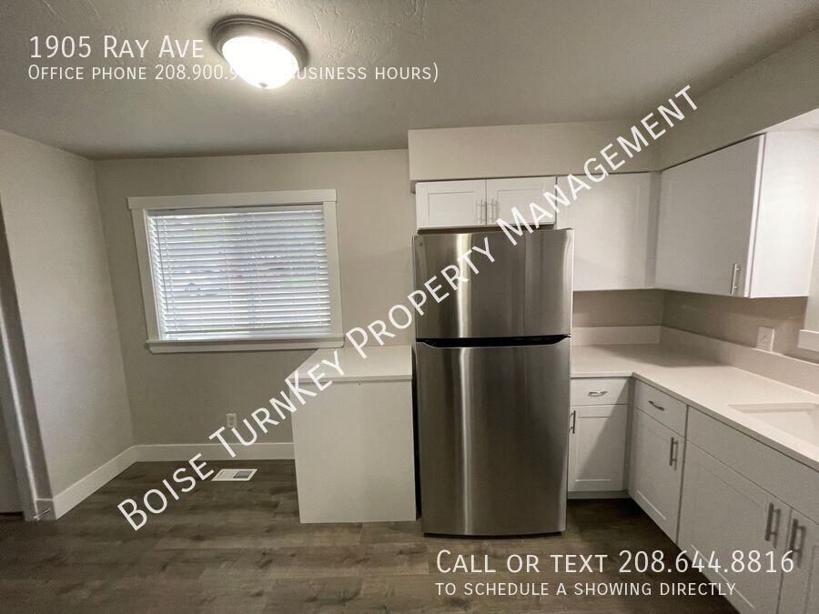 1905 Ray Ave - Photo 3 of 17