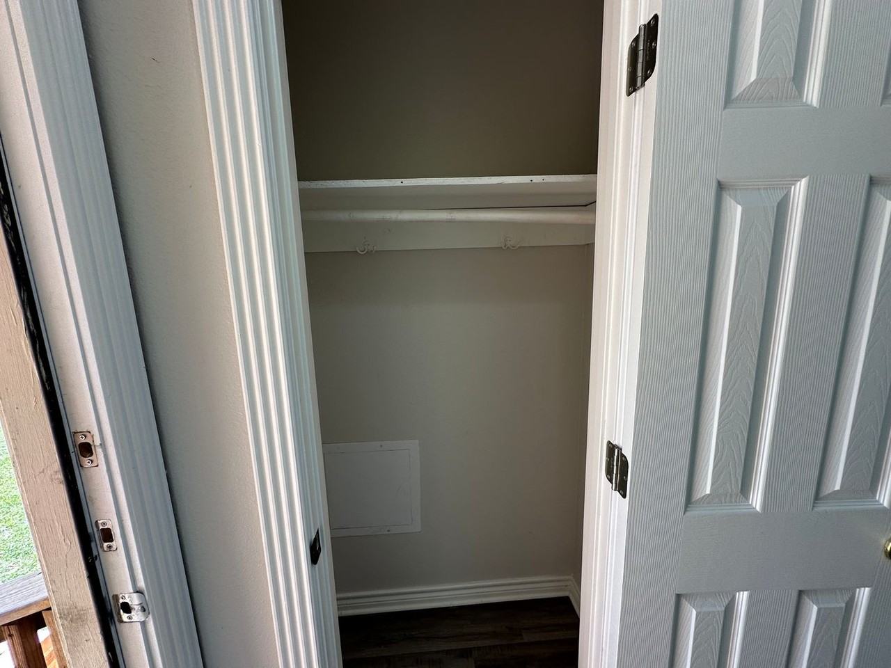3962 Mcdonald Rd - Photo 3 of 25