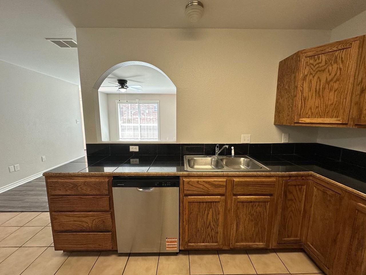 3962 Mcdonald Rd - Photo 7 of 25
