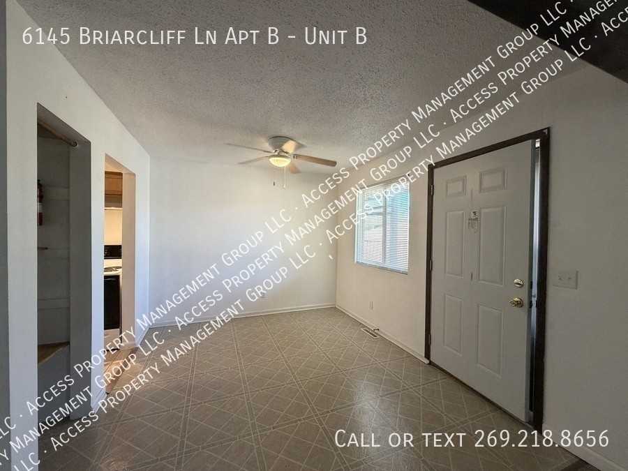 6145 Briarcliff Ln Apt B #B - Photo 5 of 17