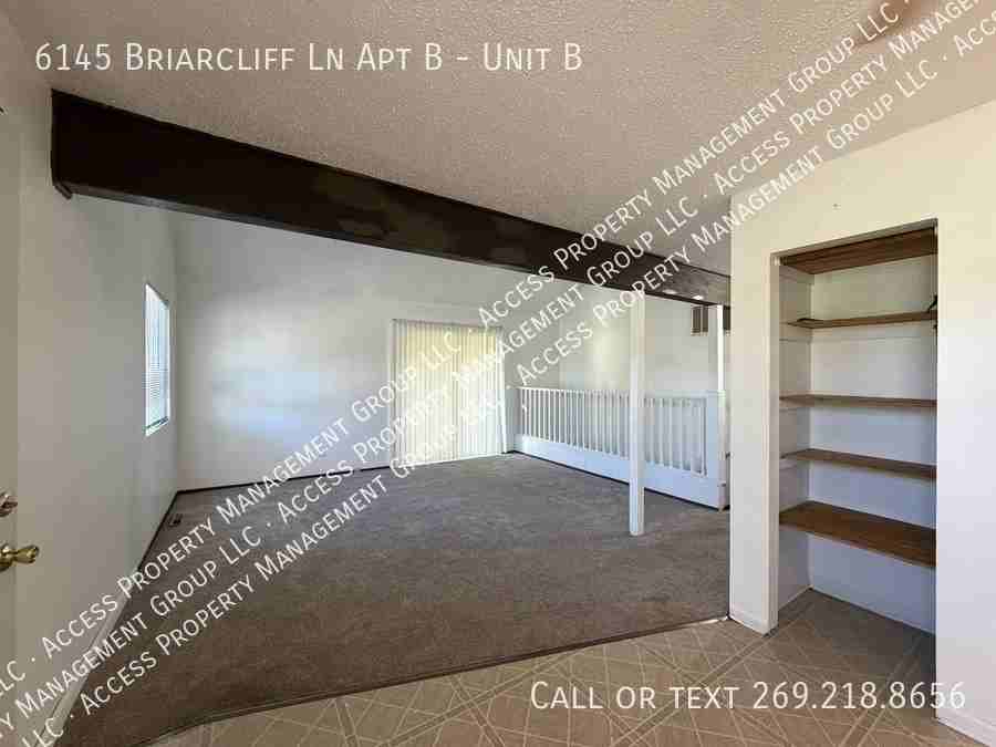 6145 Briarcliff Ln Apt B #B - Photo 6 of 17