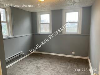 580 Blaine Ave #3 - Photo 5 of 9
