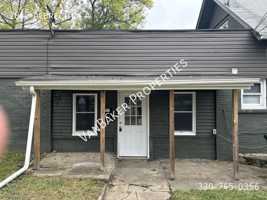 featured image of 2843 Albrecht Ave #A