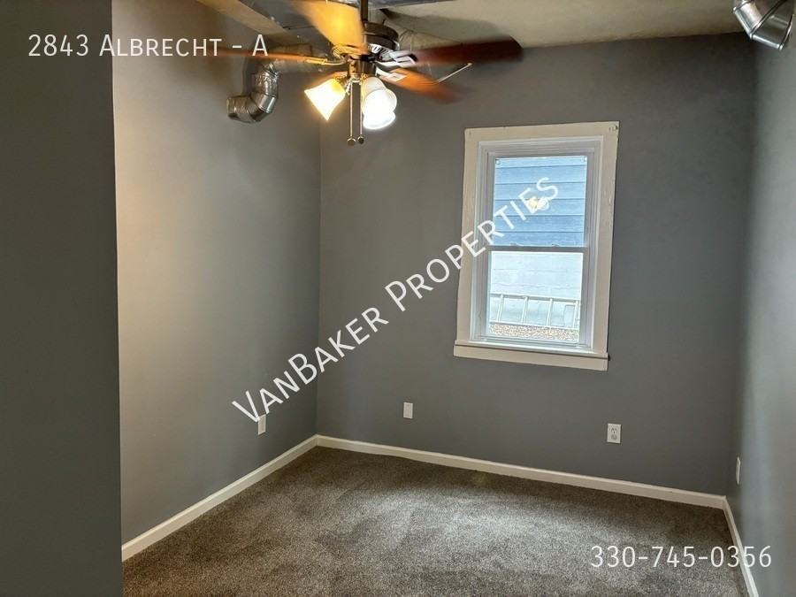 2843 Albrecht Ave #A - Photo 7 of 9