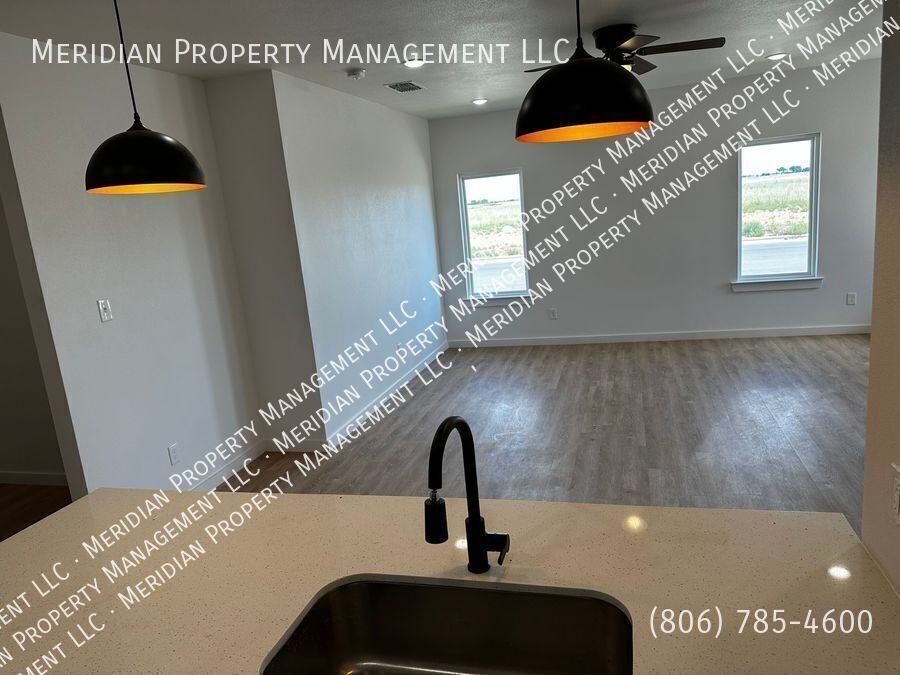 5802 Urbana Pl - Photo 5 of 50