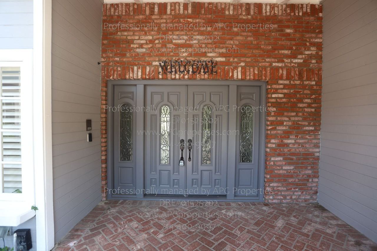 460 S Bridge View Dr - Photo 2 of 46