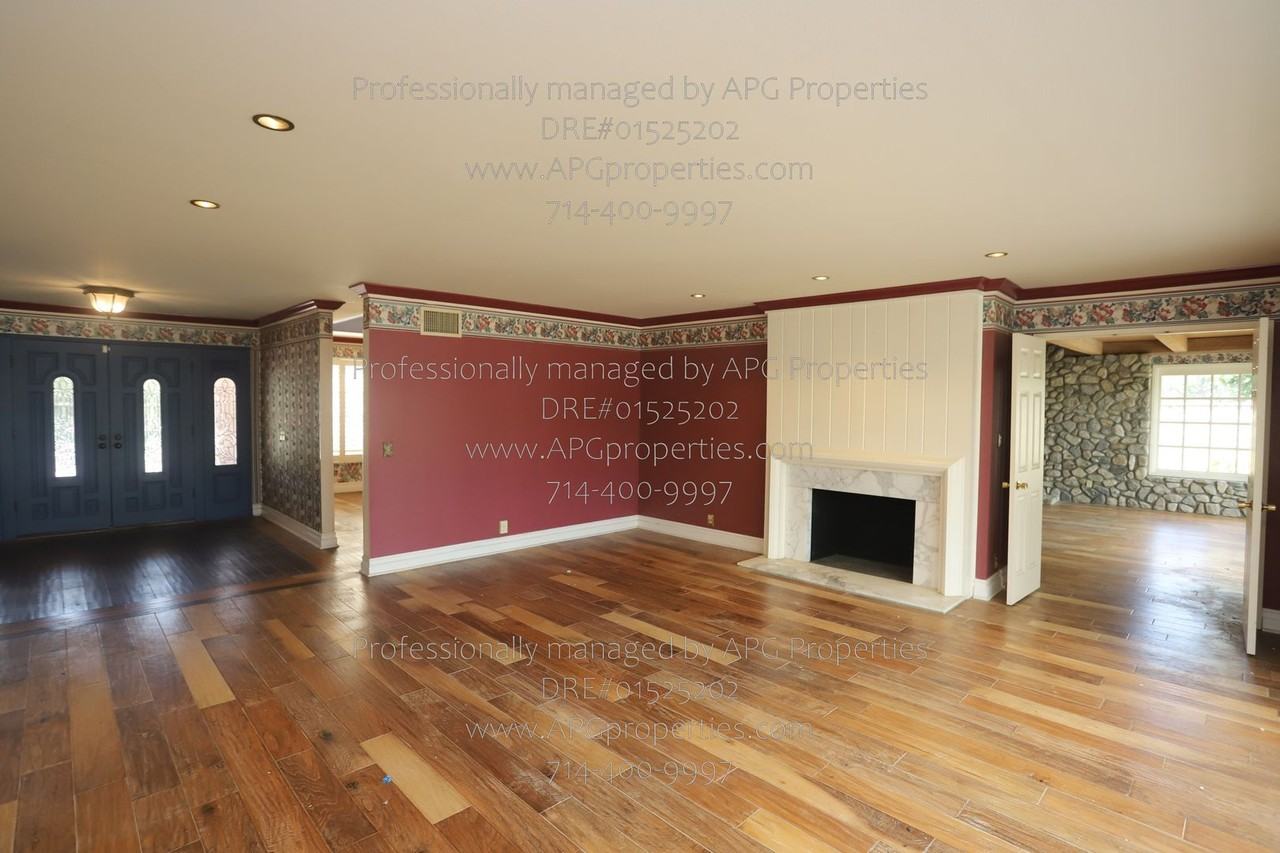 460 S Bridge View Dr - Photo 5 of 46