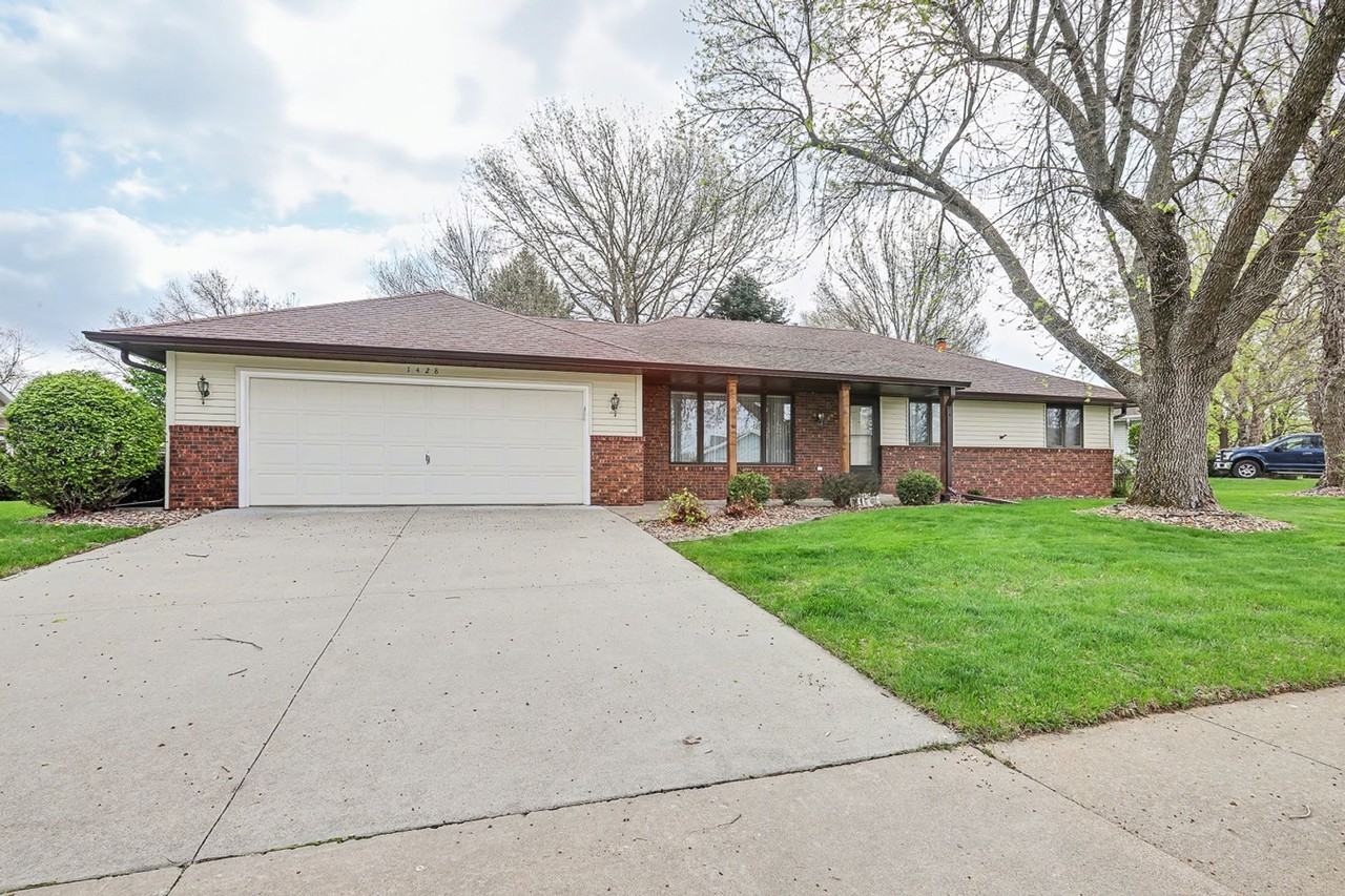 1428 Edgewood Dr